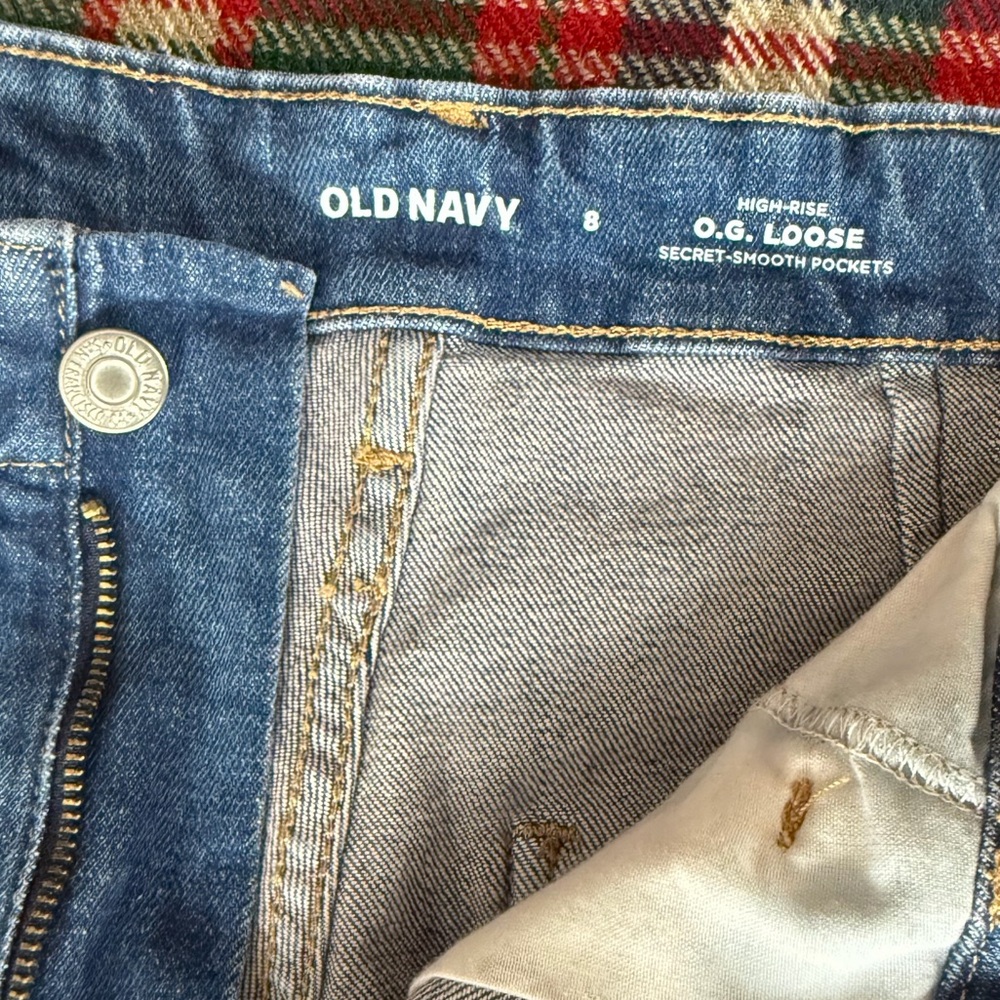 Old Navy Relaxed Fit Light Blue Jeans - Picture 3 of 3